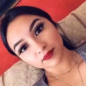 Meet your Posher, Jesenia